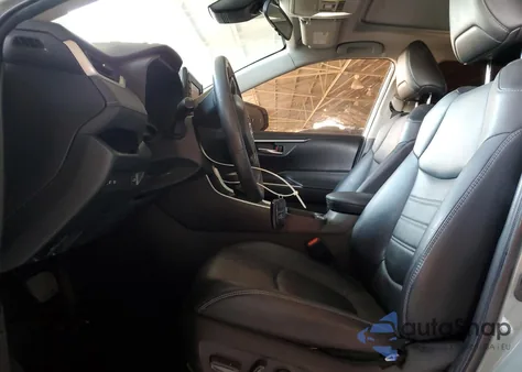 2022 Toyota Rav4 Xle Premium from USA, damaged, VIN 2T3C1RFV7NW226251